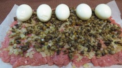 название картинки Рулет на кефире индейка грибы лук