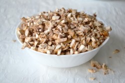 название картинки Рулет из лаваша с грибами и сыром