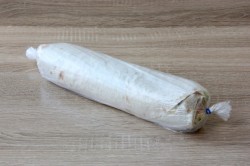 Рулет из лаваша с крабовыми палочками яйцом - шаг 5