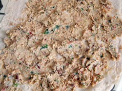 название картинки Рулет из лаваша с курицей и сыром