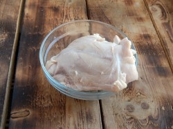 название картинки Рулет из лаваша с курицей и сыром