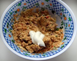 название картинки Рулет из лаваша с курицей и сыром