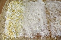 название картинки Лавашный рулет с сыром и печенью трески