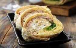 название картинки Лавашный рулет с сыром и печенью трески