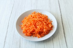 Рулет из скумбрии с желатином - шаг 3 Рулет из скумбрии с желатином - шаг 3
