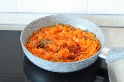 Рулет из скумбрии с желатином - шаг 5 Рулет из скумбрии с желатином - шаг 5