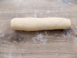 Рулет с маком из дрожжевого теста - шаг 12 Рулет с маком из дрожжевого теста - шаг 12