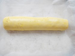 Рулет с маком из дрожжевого теста - шаг 13 Рулет с маком из дрожжевого теста - шаг 13