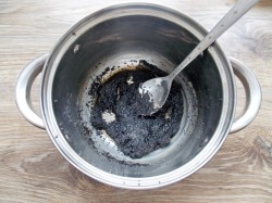 Рулет с маком из дрожжевого теста - шаг 5 Рулет с маком из дрожжевого теста - шаг 5