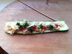 название картинки Рулетики из кабачков с куриным мясом