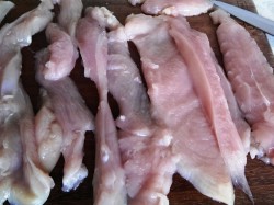 название картинки Рулетики из кабачков с куриным мясом