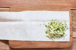 название картинки Бутерброды из лаваша с сыром на сковороде