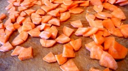 Жаркое с грибами и картошкой в горшочках