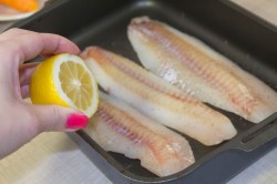 Рыба под шубой запеченная в духовке классический рецепт - шаг 4 Рыба под шубой запеченная в духовке классический рецепт - шаг 4