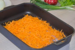 Рыба под шубой запеченная в духовке классический рецепт - шаг 6 Рыба под шубой запеченная в духовке классический рецепт - шаг 6