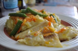 название картинки Рыба с овощами в мультиварке и картофельное пюре