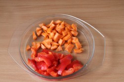 Рыба тушеная с овощами