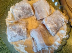 Минтай в томатном соусе с овощами