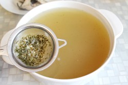 название картинки Рыбный суп уха из карася