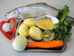 название картинки Рыбный суп уха из кеты