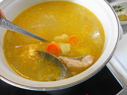 название картинки Рыбный суп уха из кеты