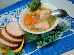 название картинки Рыбный суп уха из кеты