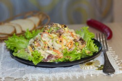 название картинки Салат Анастасия с корейской морковкой