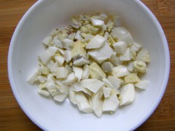 название картинки Салат Белорусский с печенью и грибами в тарталетках