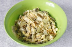 Салат Белорусский с печенью и грибами