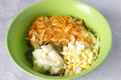 Салат Белорусский с печенью и грибами