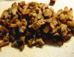 название картинки Салат Березка с грибами и курицей