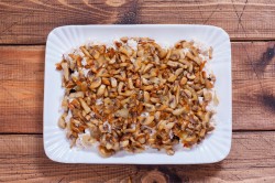 название картинки Салат Берёзка с черносливом