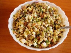 Салат Боярский с курицей и грибами