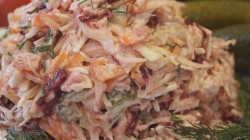 название картинки Салат Бюджетный капуста морковь огурцы свекла