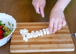 название картинки Салат с оливками и брынзой