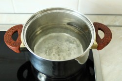 название картинки Салат Царский с креветками и красной икрой