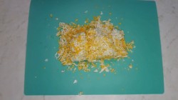 Салат Чайка с сыром, яйцами и горошком