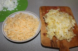 название картинки Салат Черепаха с курицей грецкими орехами и яблоками