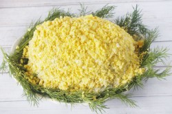 Салат черепашка с курицей и грецкими орехами