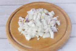 Салат черепашка с курицей и грецкими орехами