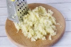 Салат черепашка с курицей и грецкими орехами