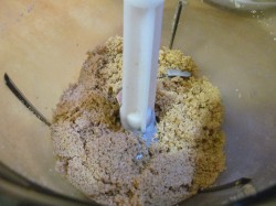 Салат Чука с ореховым соусом