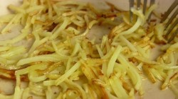 название картинки Салат Диёр с жареной картошкой и яйцом