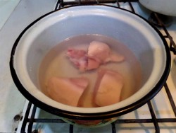 название картинки Салат Арбузная долька с курицей и грибами