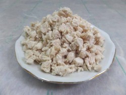 название картинки Салат Арбузная долька с курицей и грибами
