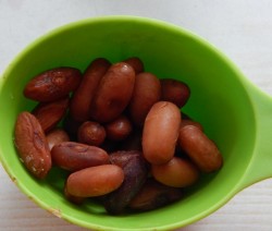 Салат фасоль морковь колбаса