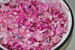 название картинки Салат Графский со свеклой, картошкой и черносливом без мяса