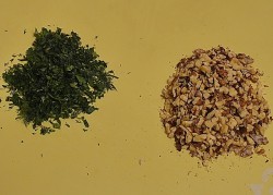 название картинки Салат с гранатами и орехами грецкими