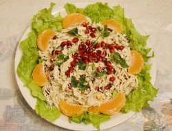 название картинки Салат с гранатами и орехами грецкими