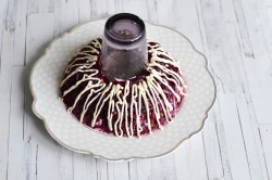 название картинки Салат Гранатовый браслет с курицей классический